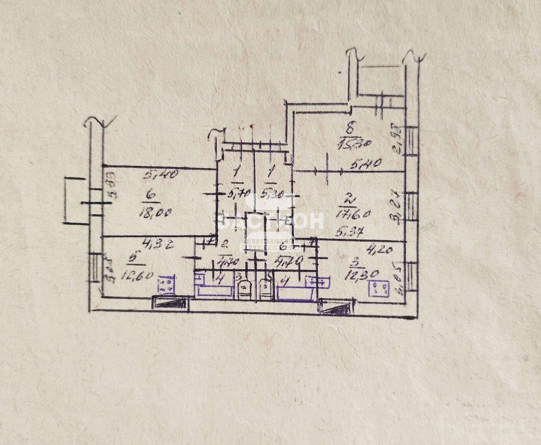 Продаётся трёхкомнатная квартира, 107 м²