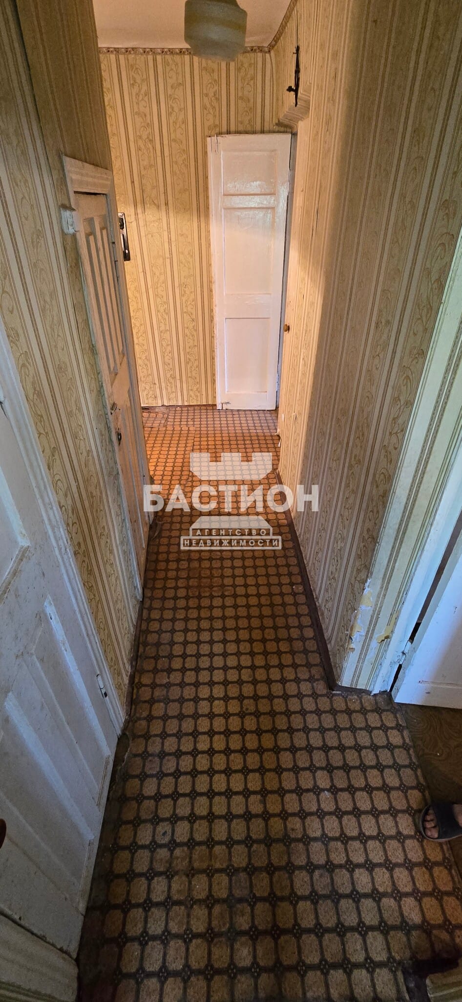 Продаётся трёхкомнатная квартира, 64,1 м²