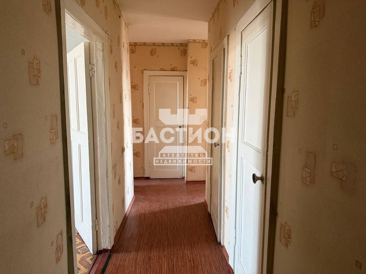 Продаётся трёхкомнатная квартира, 82,5 м²
