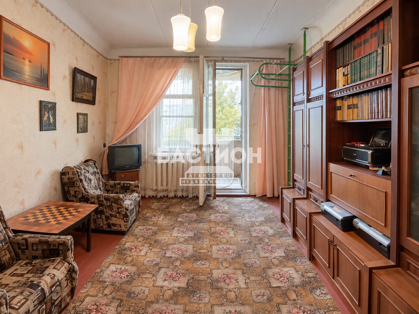 Продаётся трёхкомнатная квартира, 75,9 м²