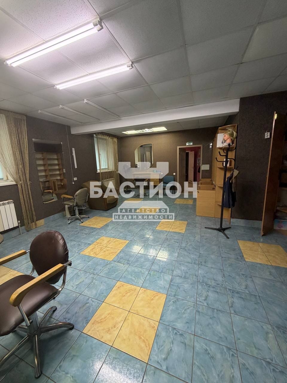 Продаётся недвижимость, 450 м²