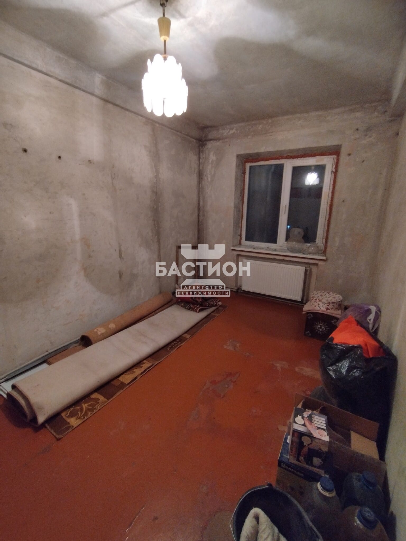 Продаётся трёхкомнатная квартира, 53 м²