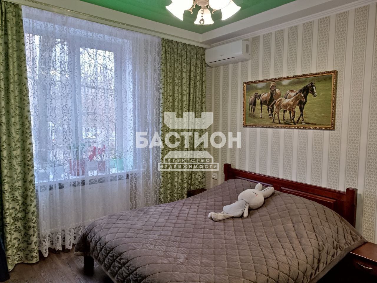 Продаётся трёхкомнатная квартира, 65 м²