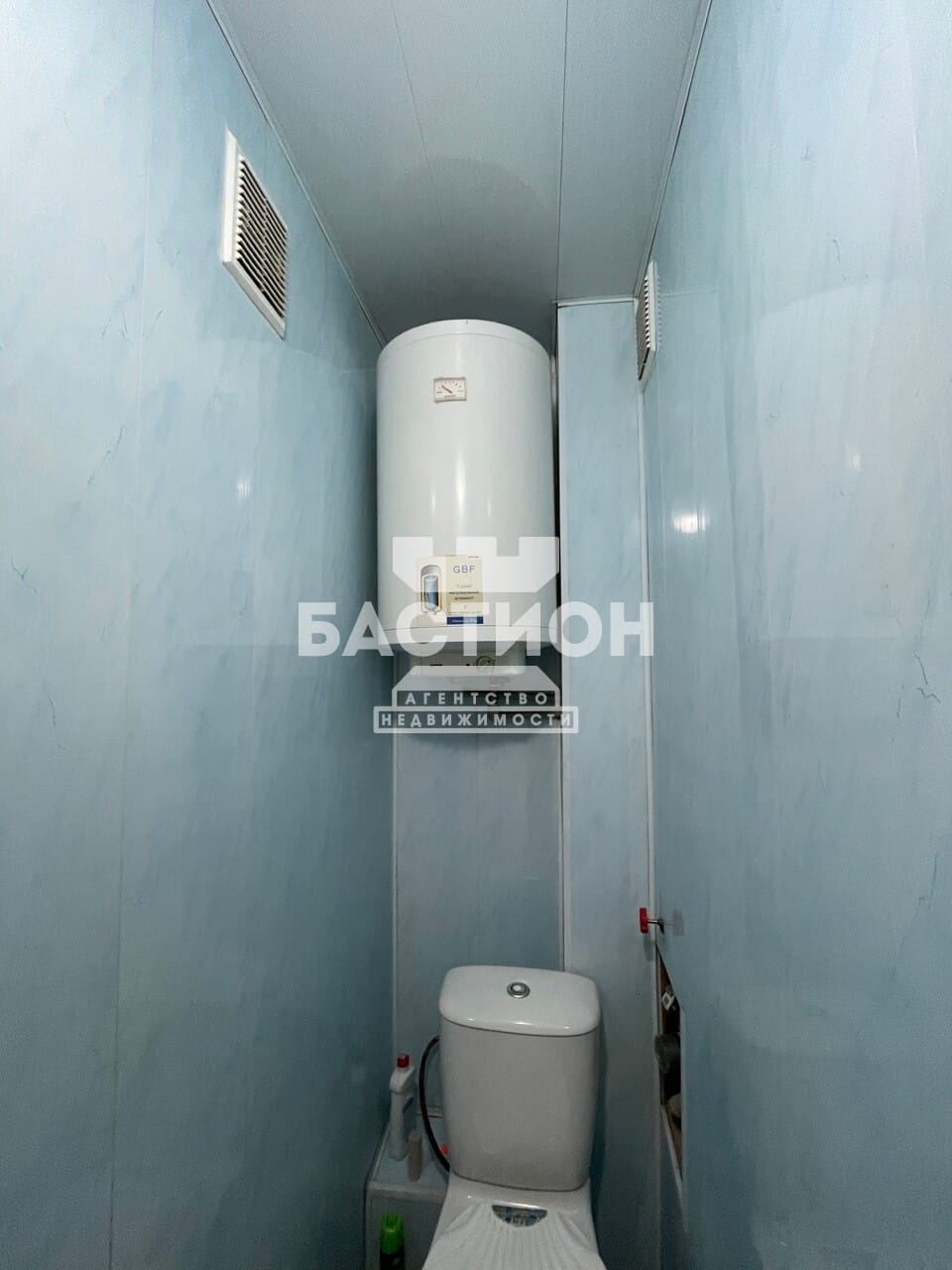 Продаётся трёхкомнатная квартира, 70 м²