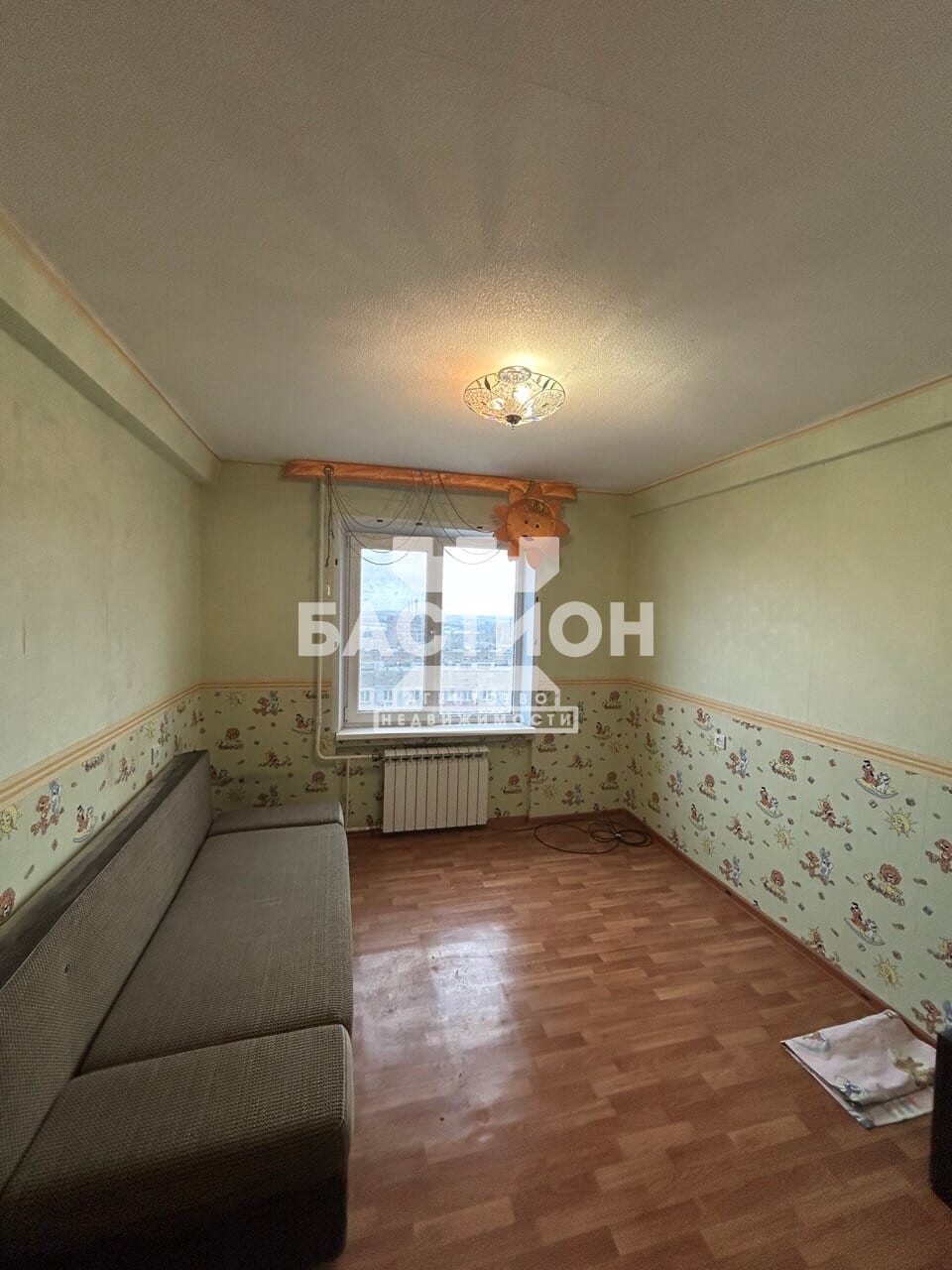 Продаётся трёхкомнатная квартира, 65,4 м²