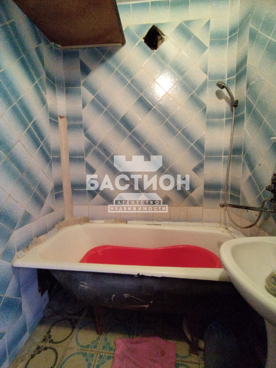 Продаётся трёхкомнатная квартира, 69 м²