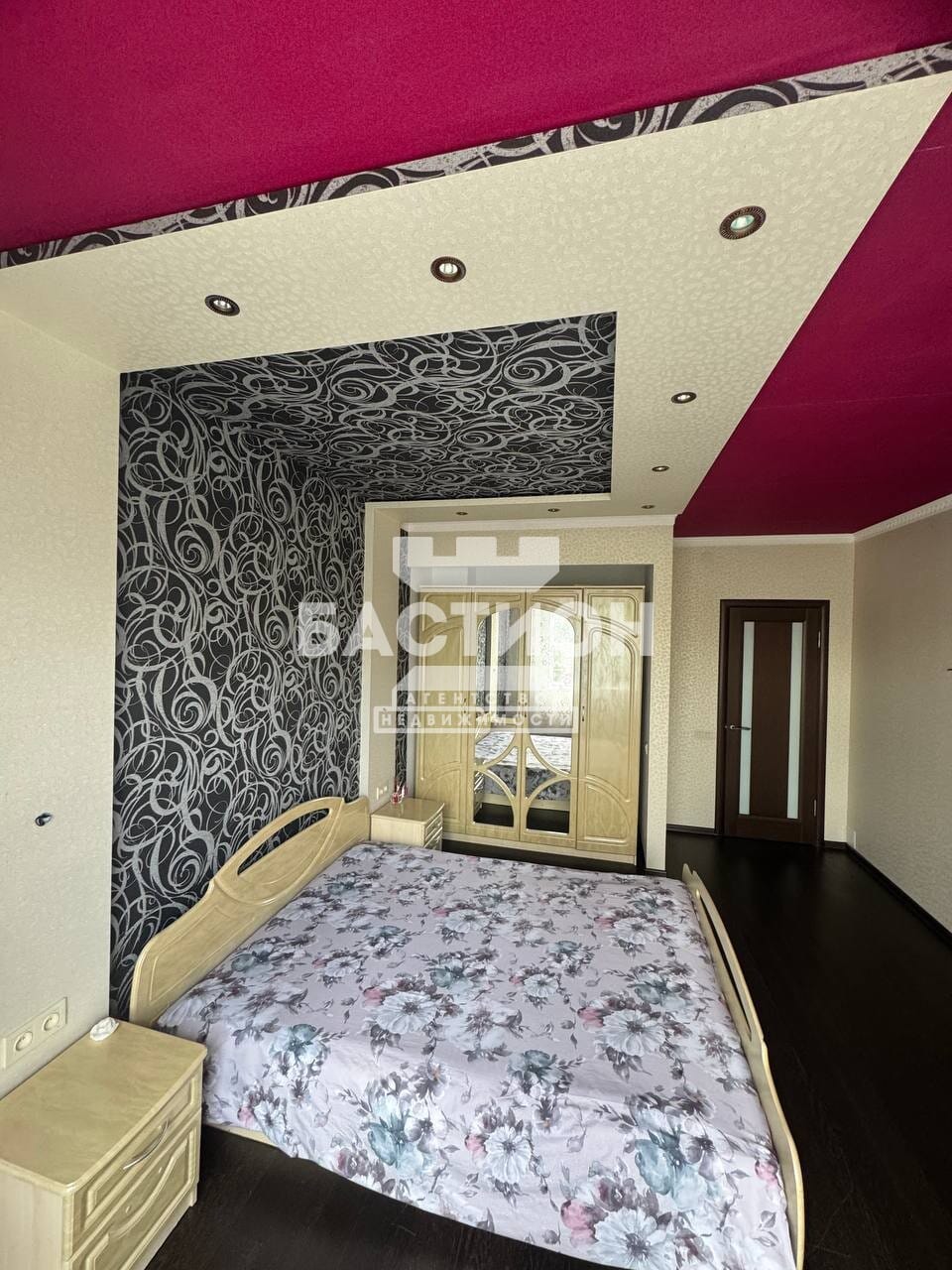 Продаётся трёхкомнатная квартира, 72 м²