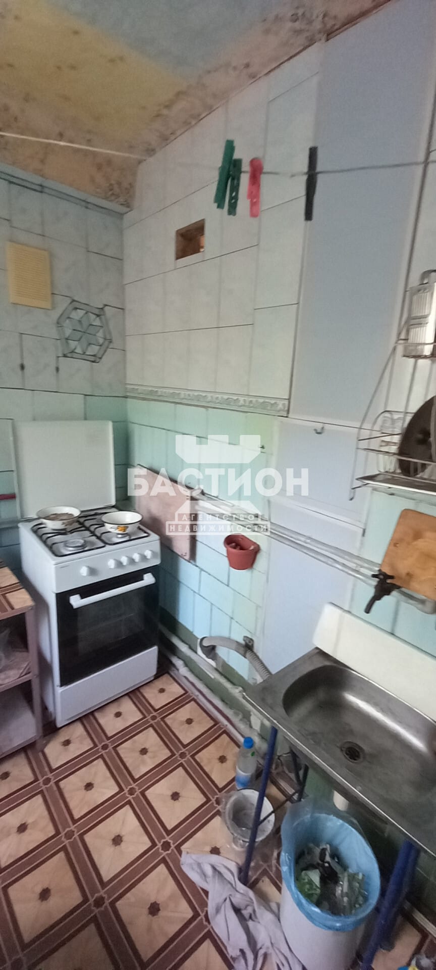 Продаётся трёхкомнатная квартира, 53 м²