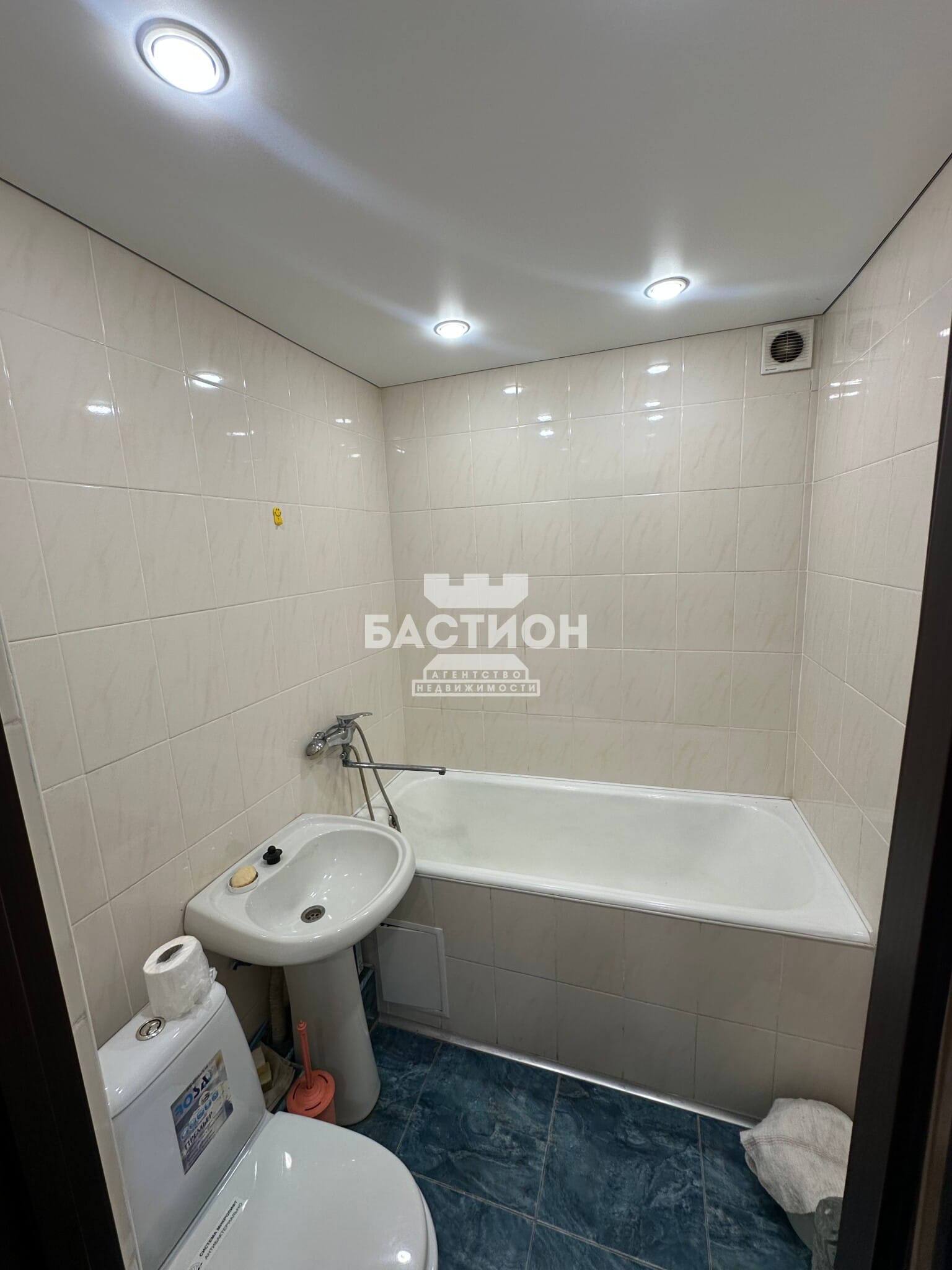 Продаётся однокомнатная квартира, 38 м²