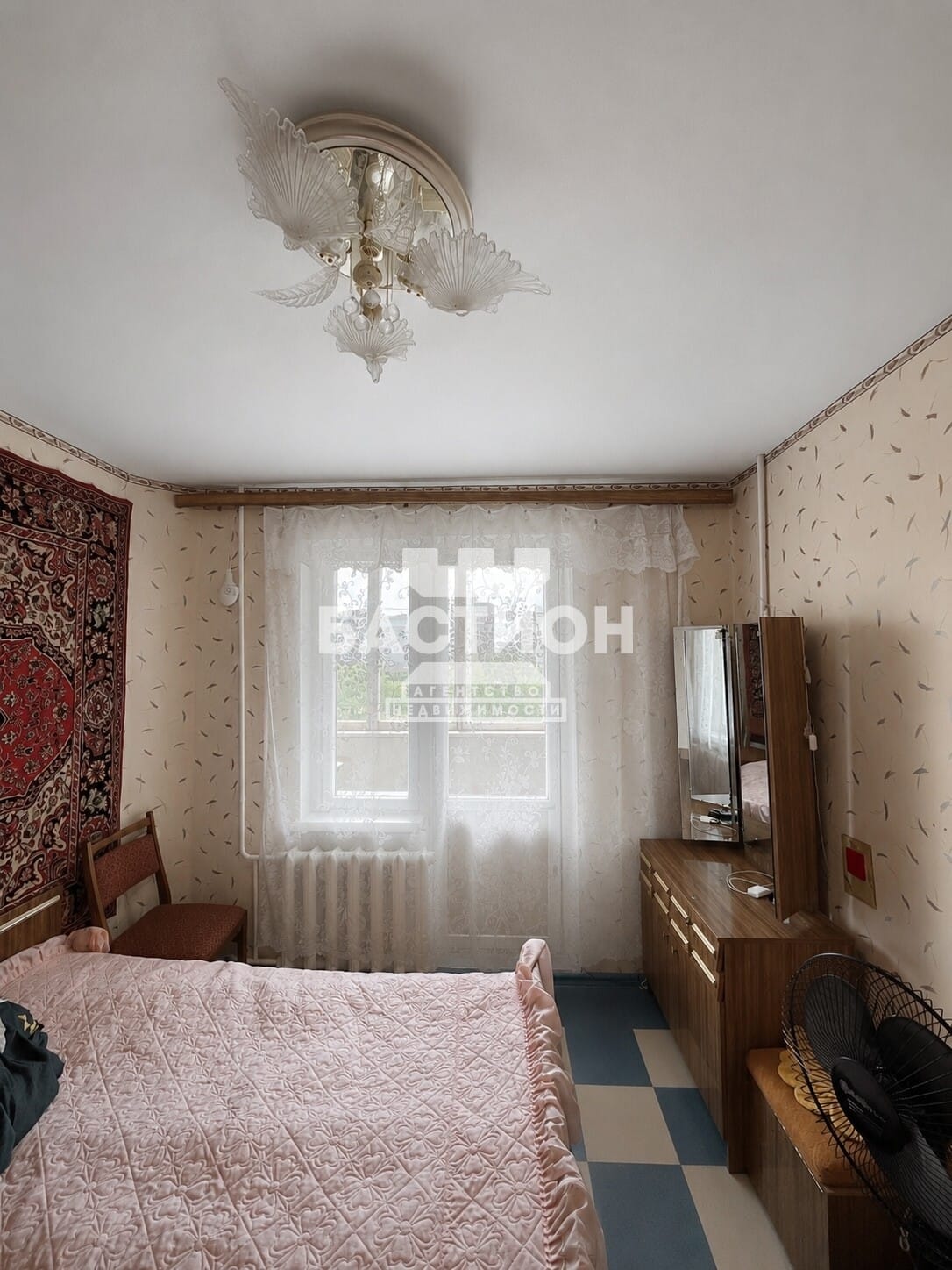 Продаётся трёхкомнатная квартира, 60,2 м²