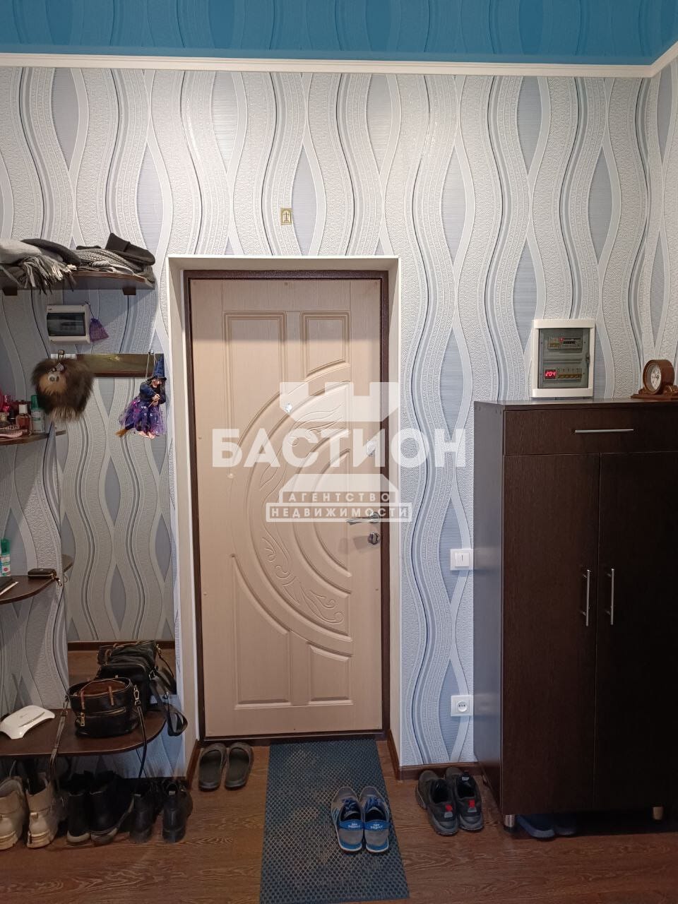 Продаётся трёхкомнатная квартира, 65 м²