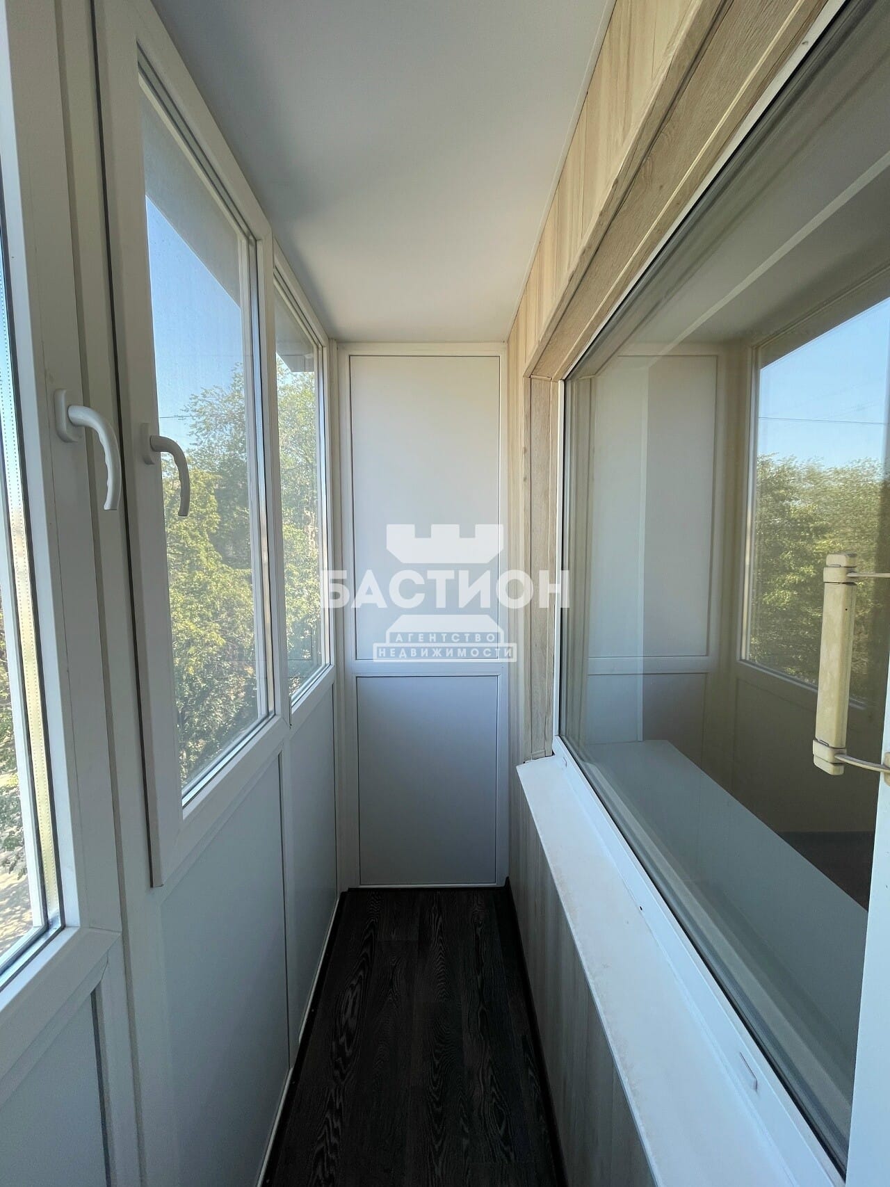 Продаётся трёхкомнатная квартира, 54,1 м²