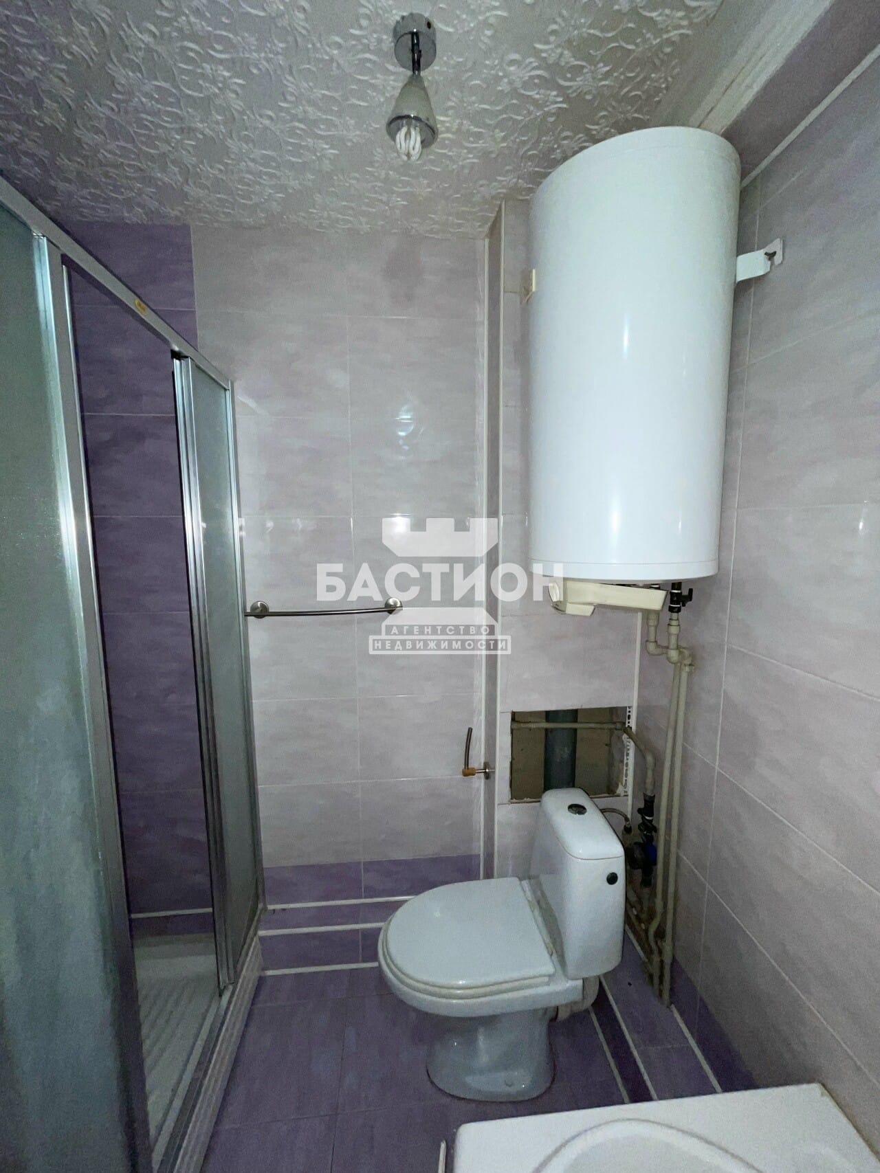 Продаётся трёхкомнатная квартира, 67,5 м²