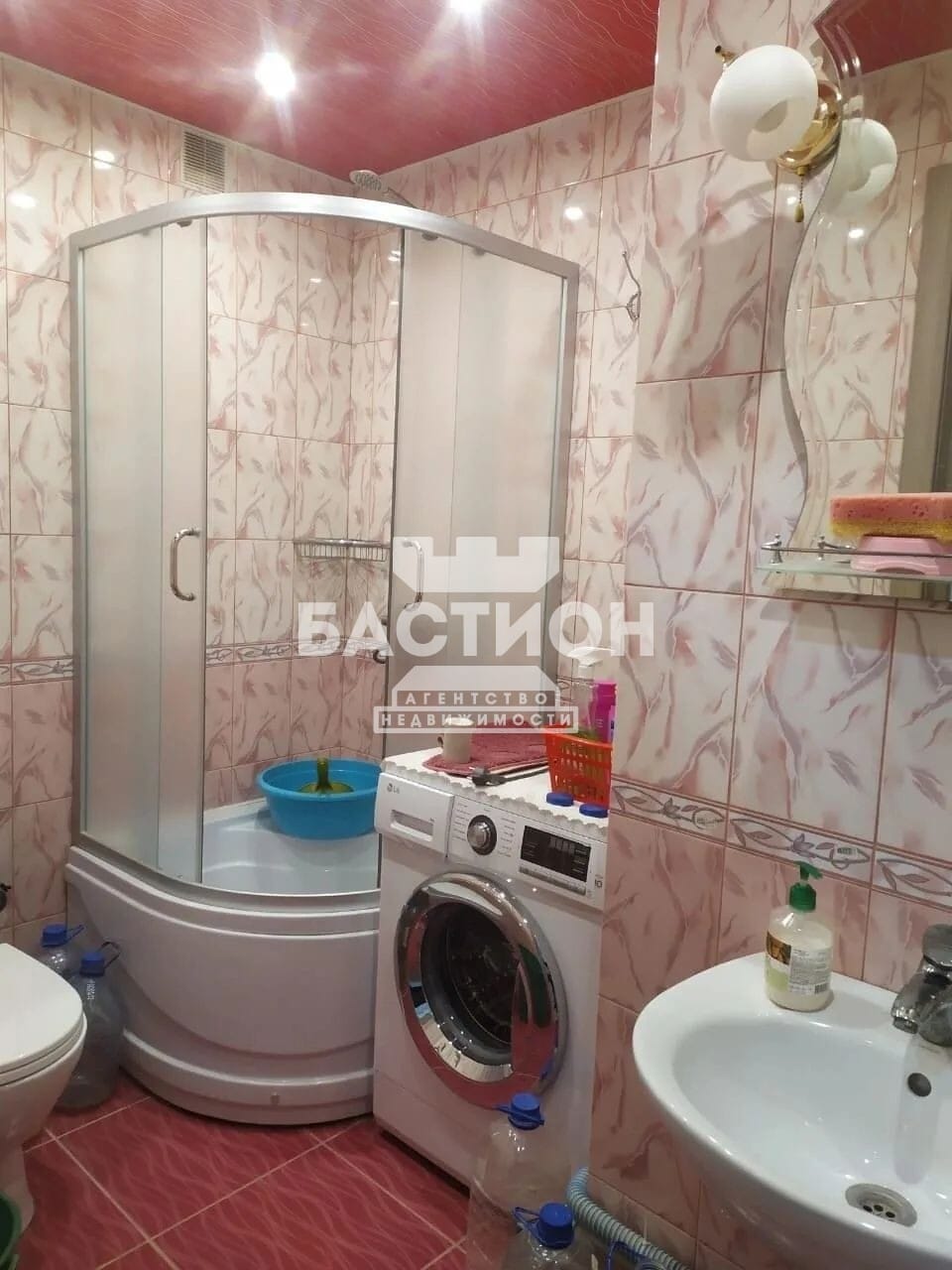 Продаётся двухкомнатная квартира, 42 м²