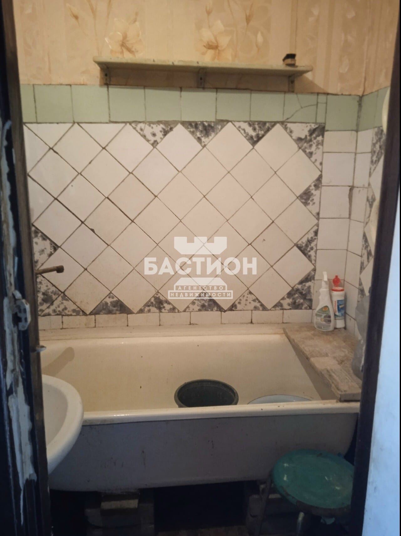Продаётся трёхкомнатная квартира, 65,8 м²
