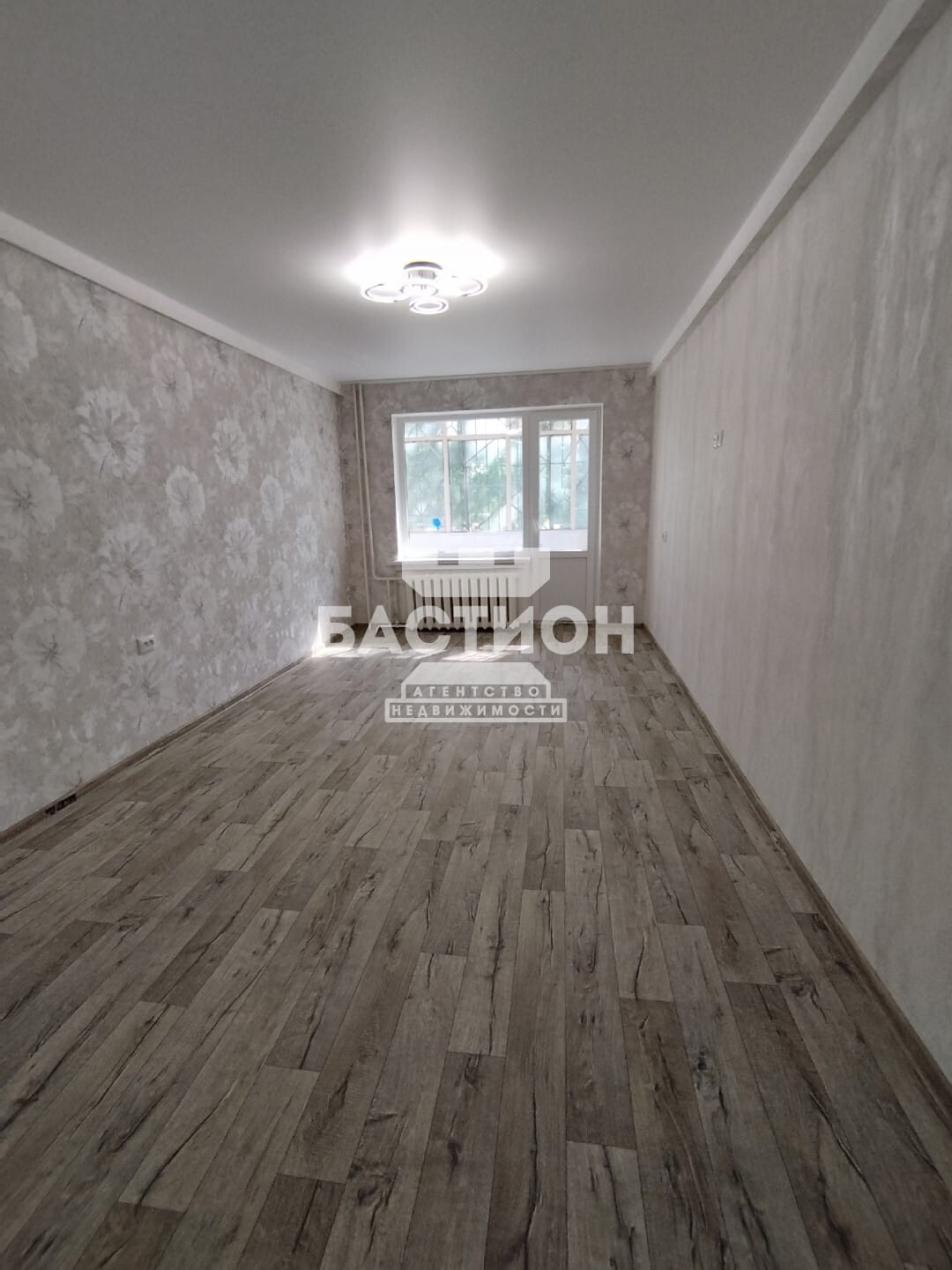 Продаётся трёхкомнатная квартира, 65 м²