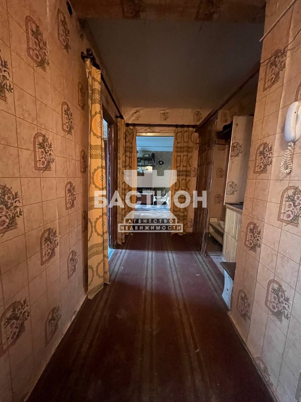 Продаётся трёхкомнатная квартира, 65 м²