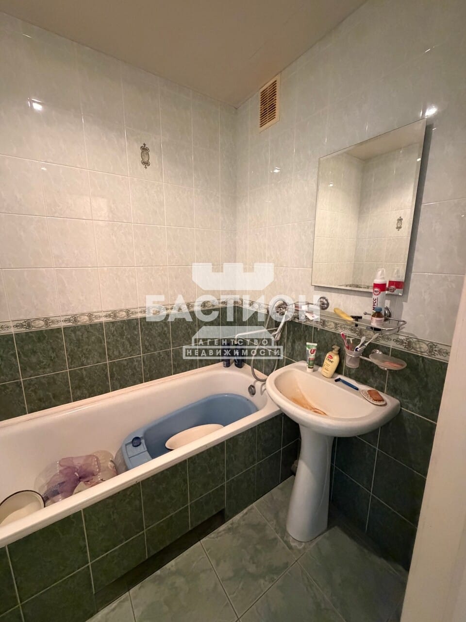 Продаётся двухкомнатная квартира, 54 м²