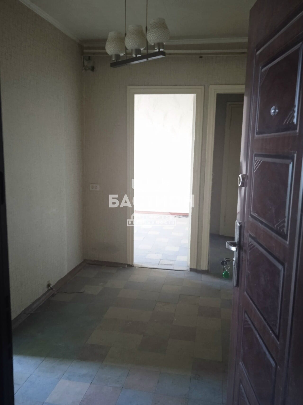 Продаётся трёхкомнатная квартира, 62,5 м²