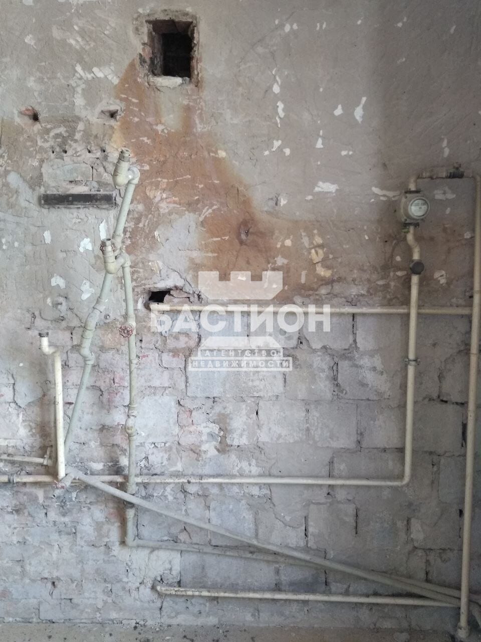Продаётся трёхкомнатная квартира, 90 м²