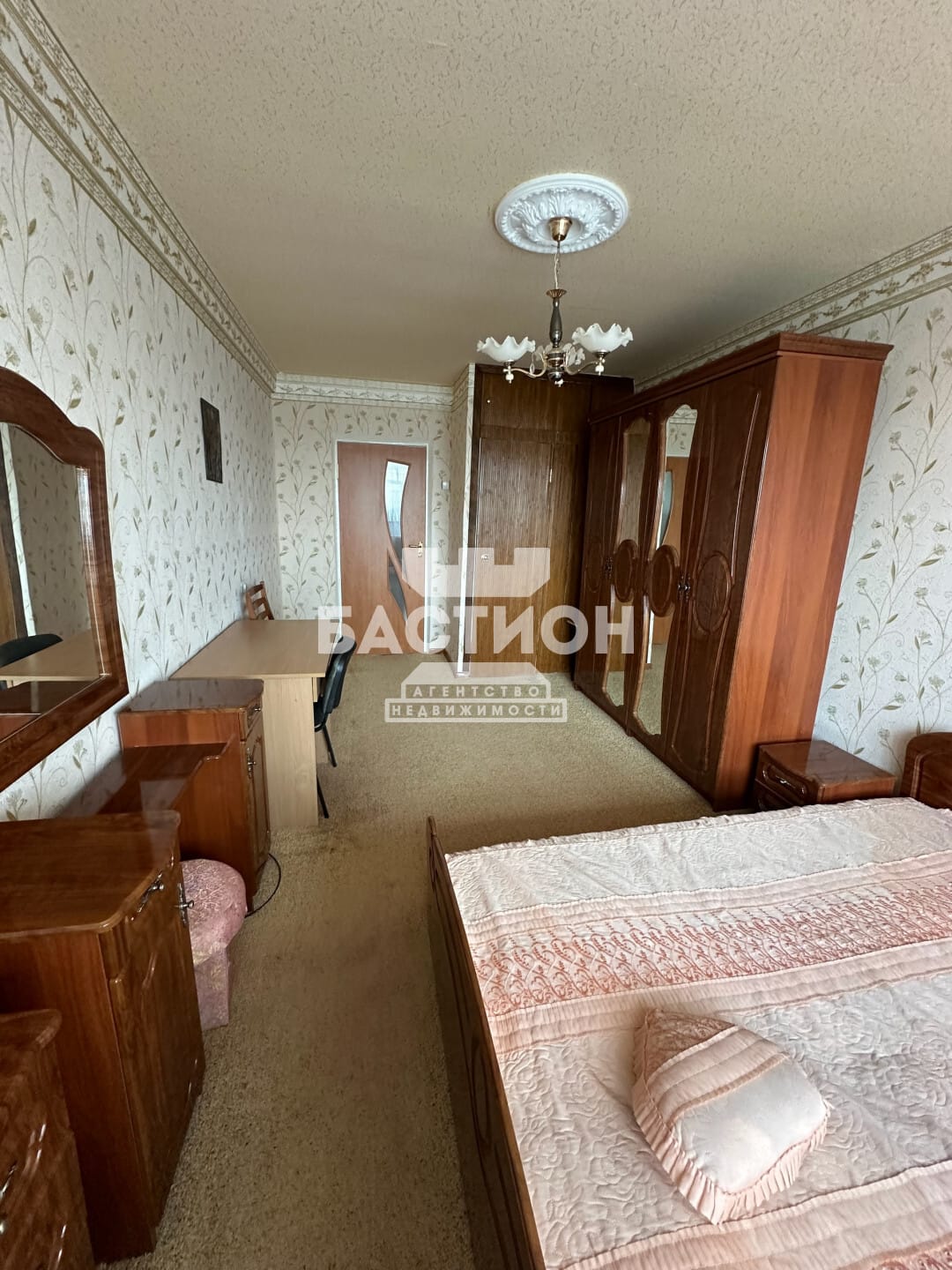 Продаётся трёхкомнатная квартира, 70 м²