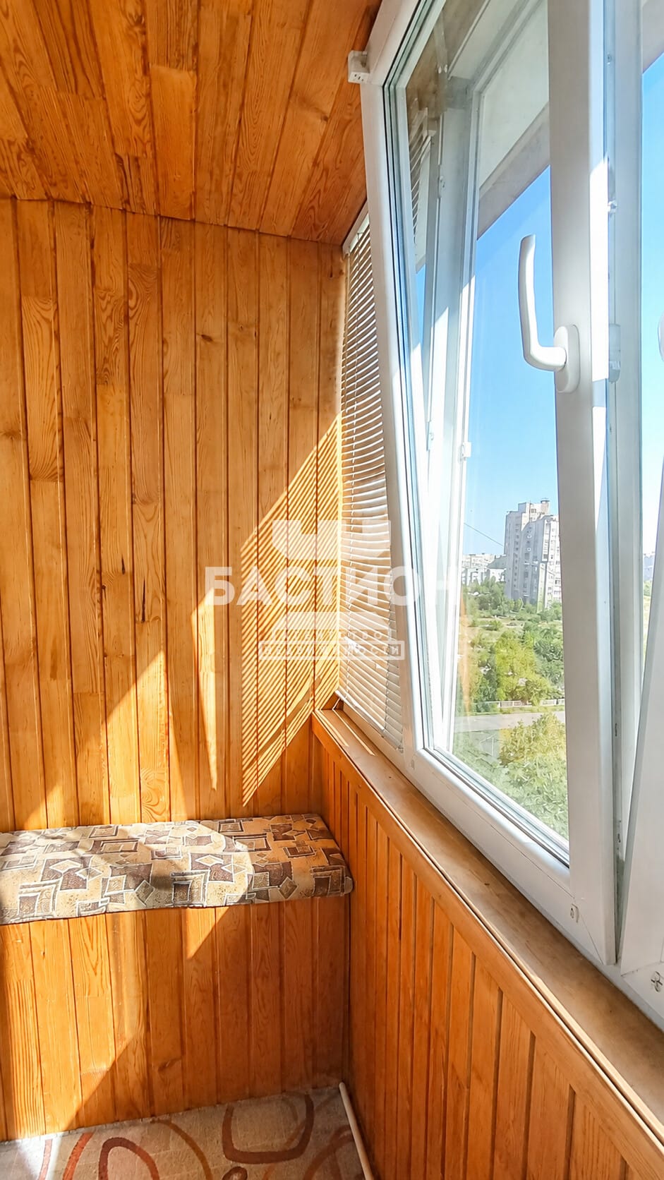 Продаётся двухкомнатная квартира, 52 м²
