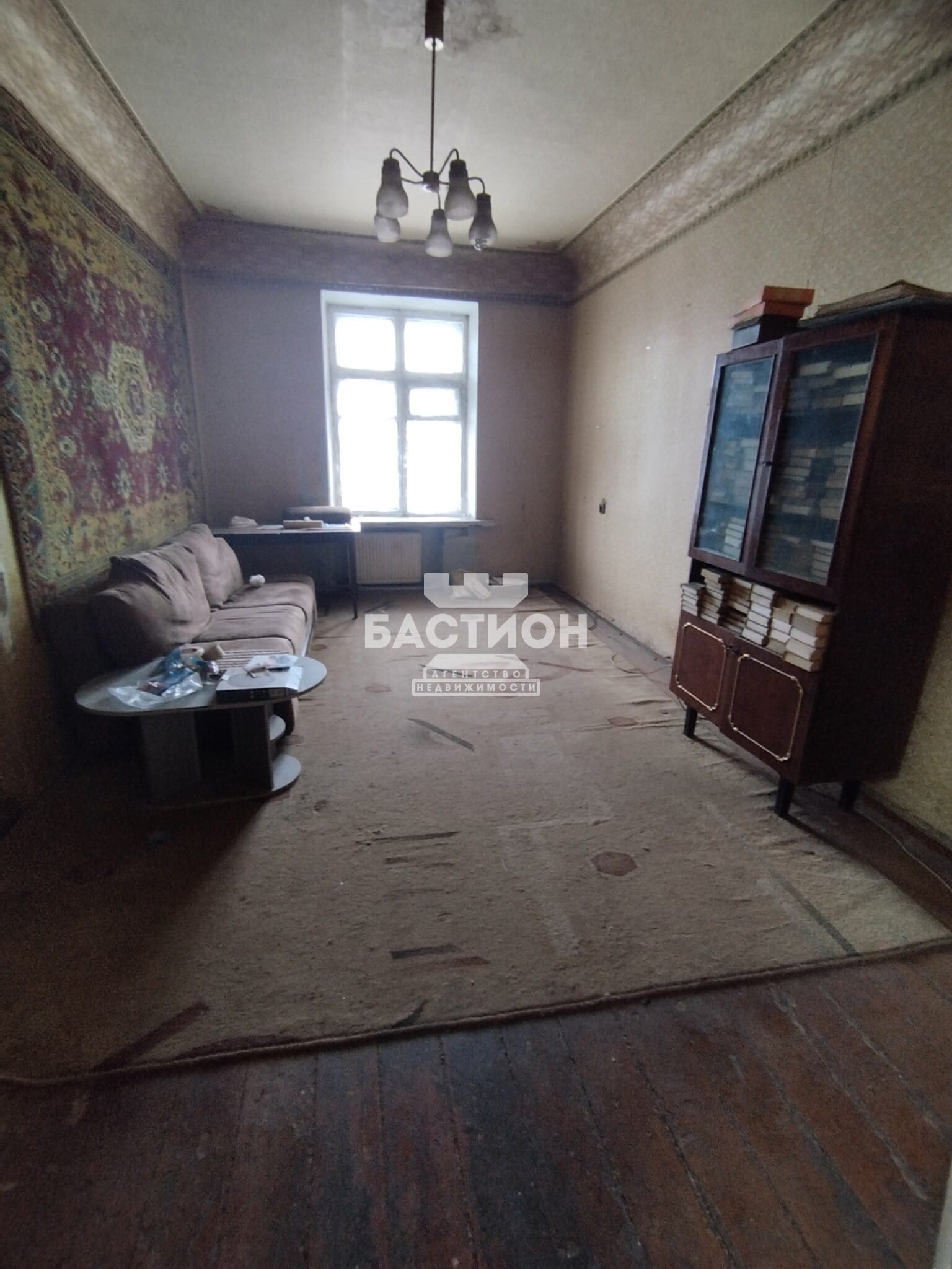 Продаётся трёхкомнатная квартира, 107 м²