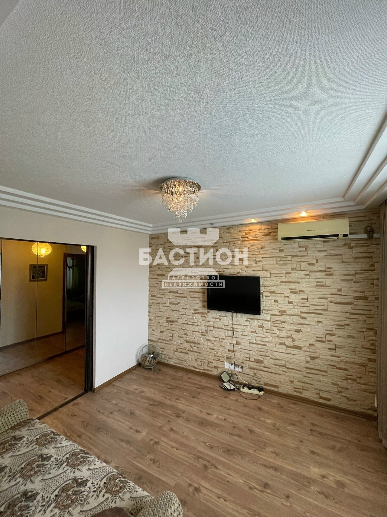 Продаётся трёхкомнатная квартира, 67,5 м²