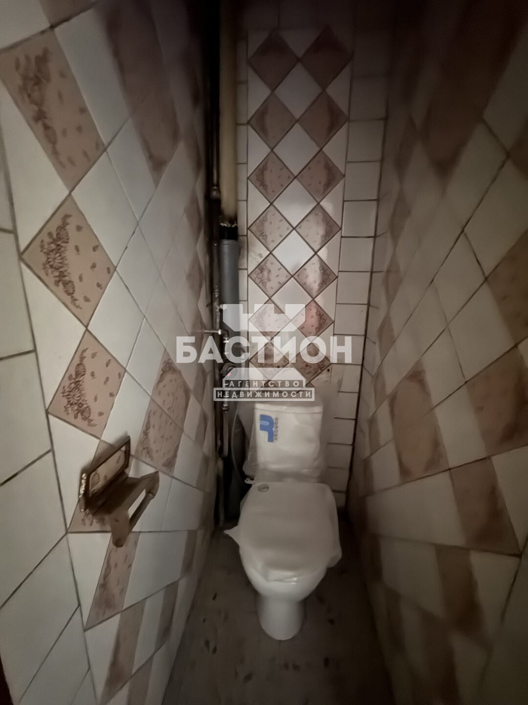 Продаётся трёхкомнатная квартира, 60 м²