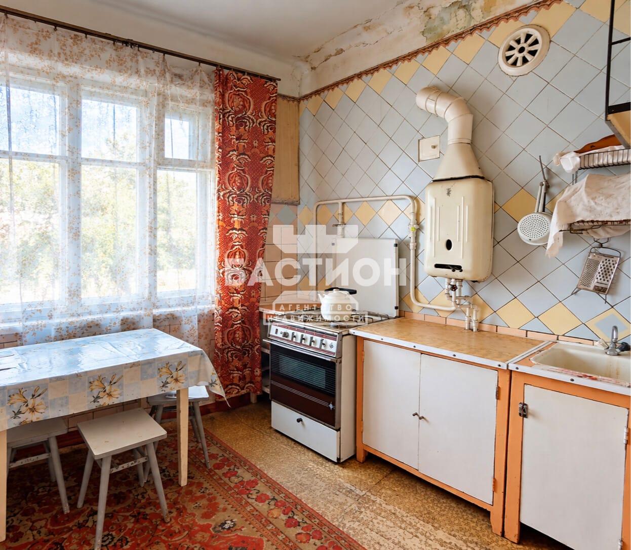 Продаётся трёхкомнатная квартира, 75,9 м²