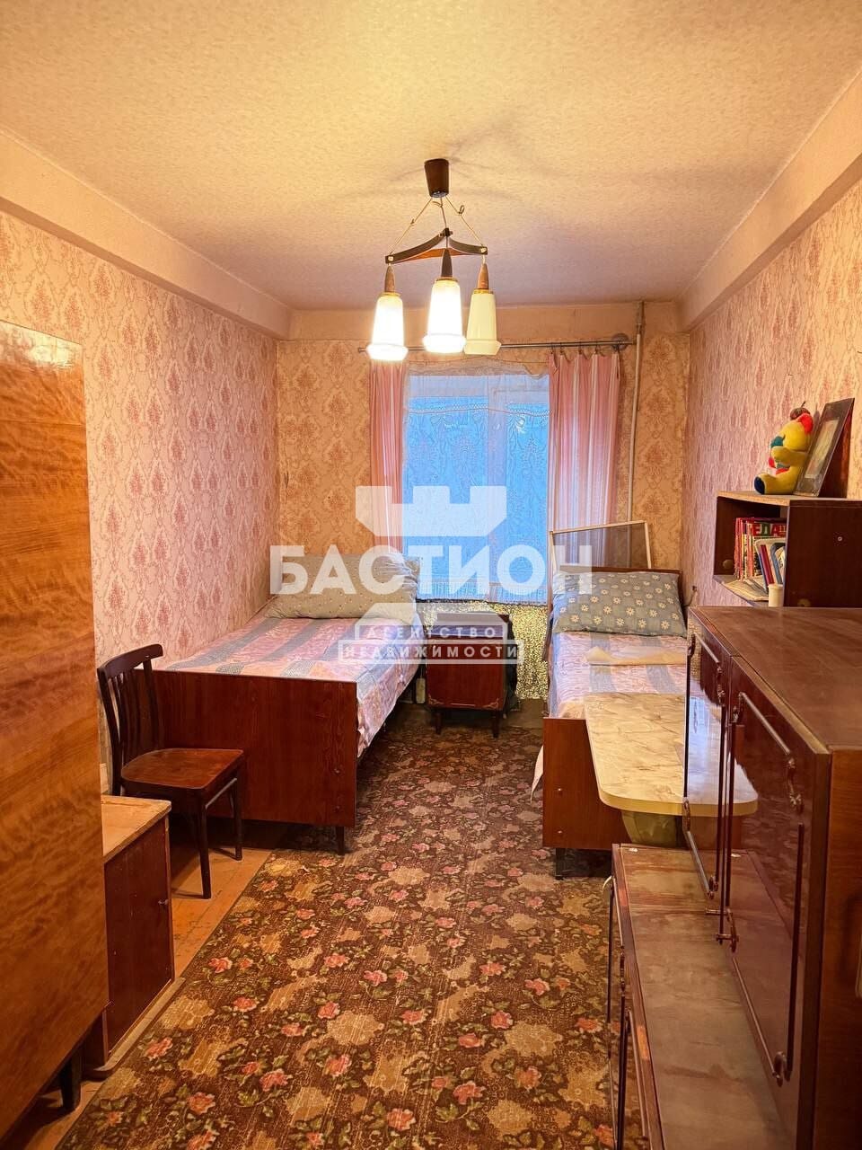Продаётся трёхкомнатная квартира, 56 м²