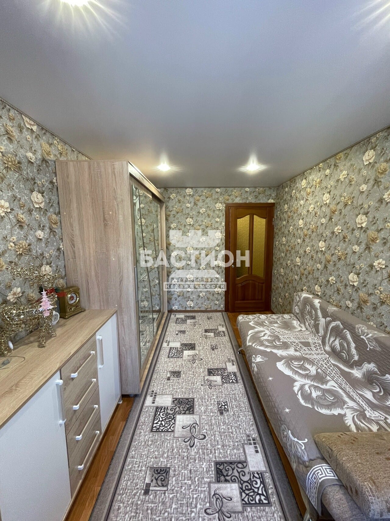 Продаётся трёхкомнатная квартира, 67 м²