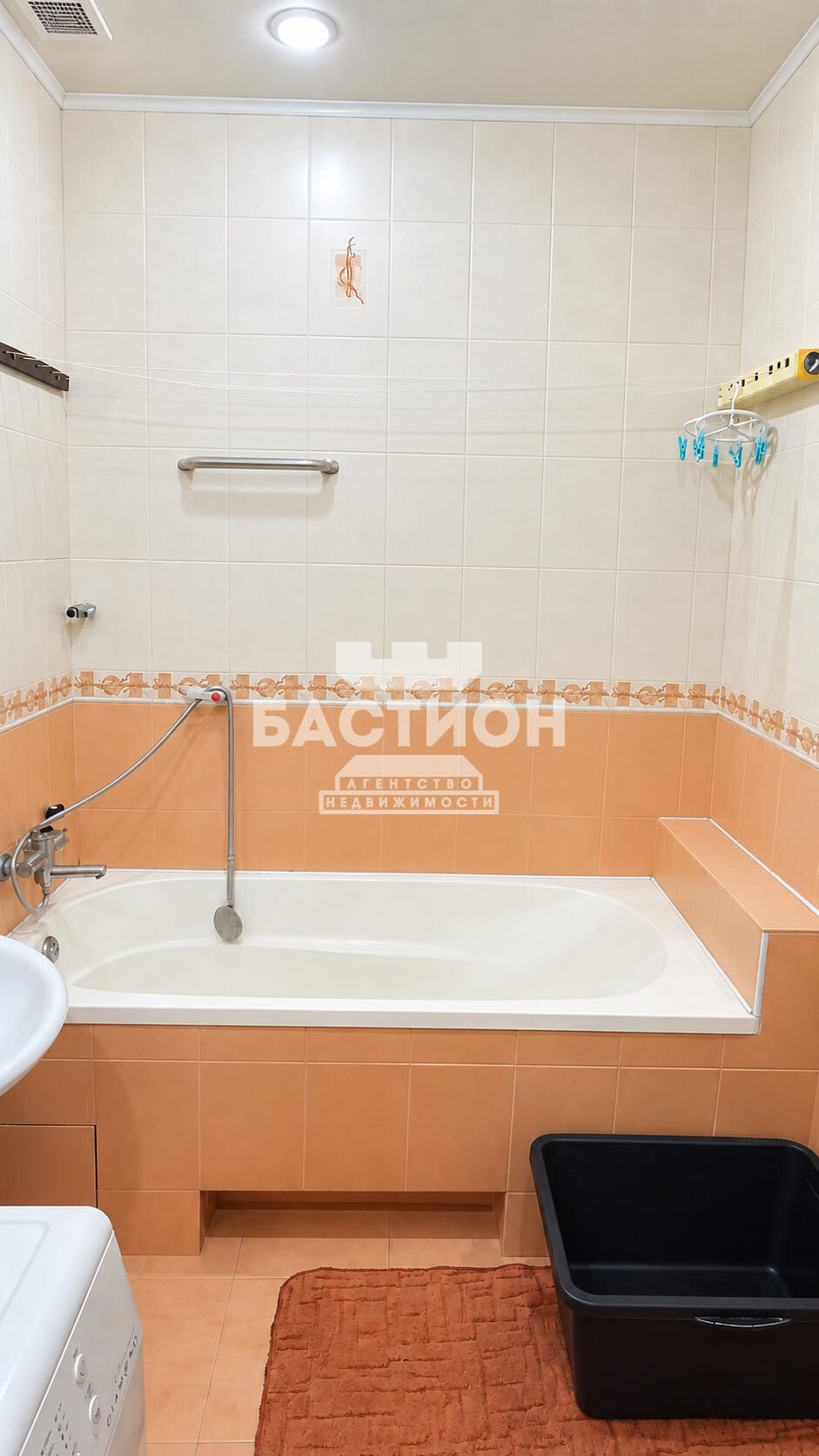 Продаётся трёхкомнатная квартира, 76 м²