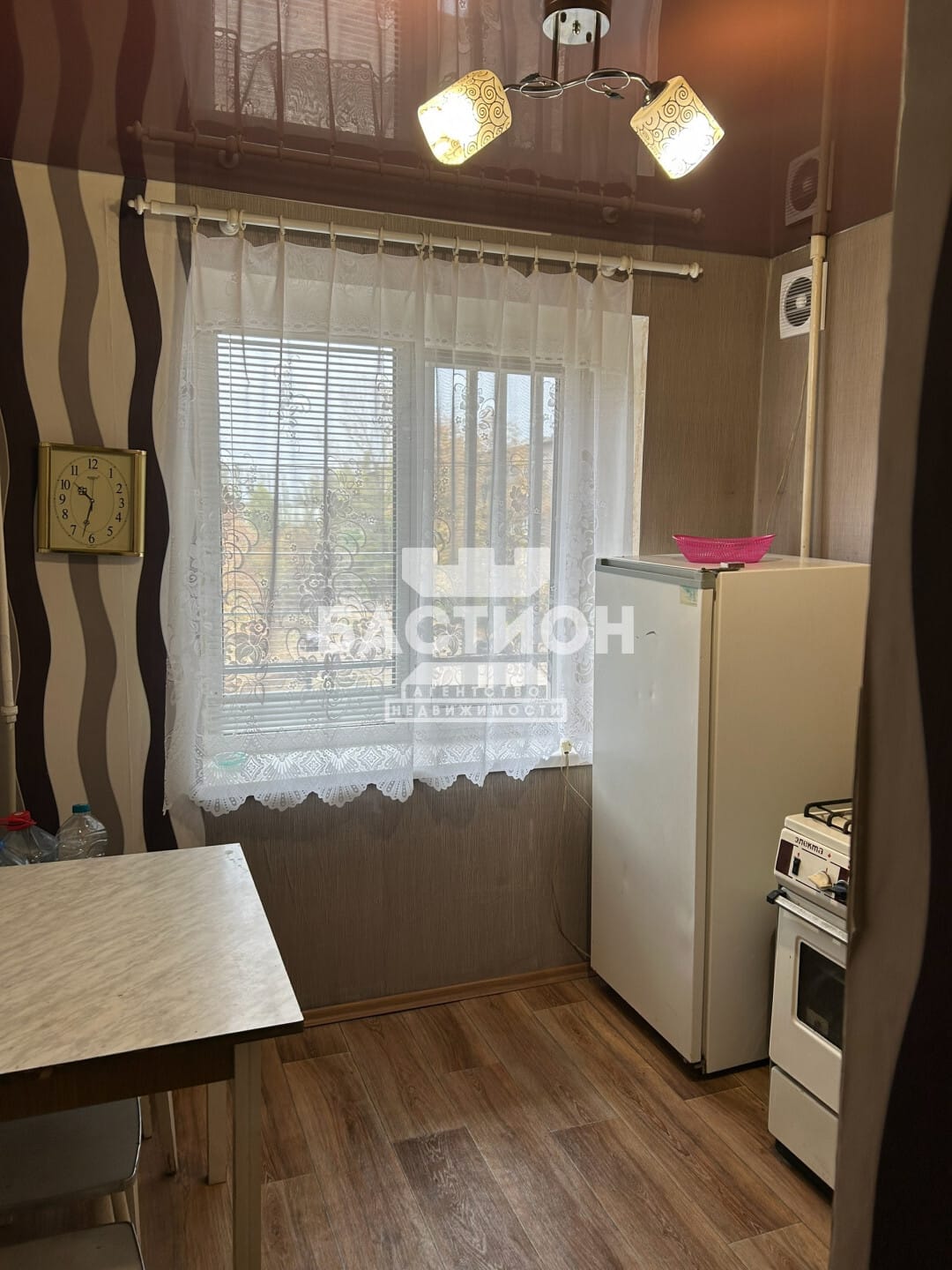 Продаётся трёхкомнатная квартира, 54 м²