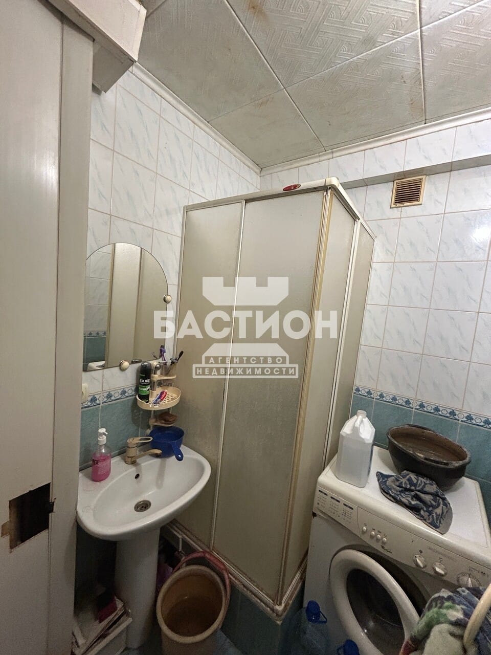 Продаётся трёхкомнатная квартира, 58,6 м²
