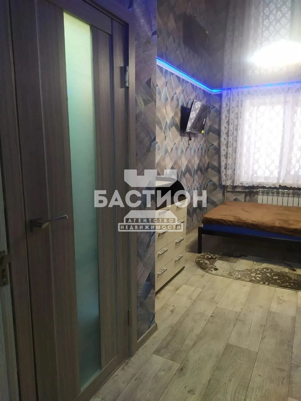 Продаётся двухкомнатная квартира, 42 м²