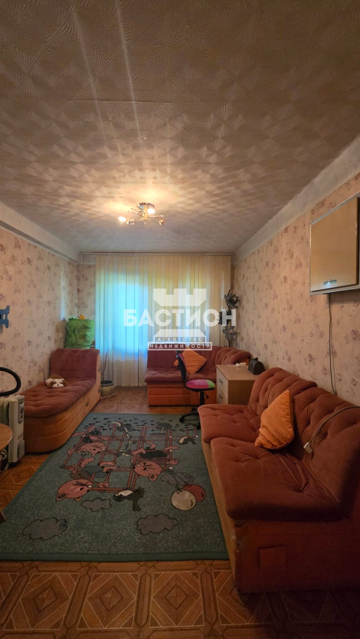 Продаётся четырёхкомнатная квартира, 66,8 м²