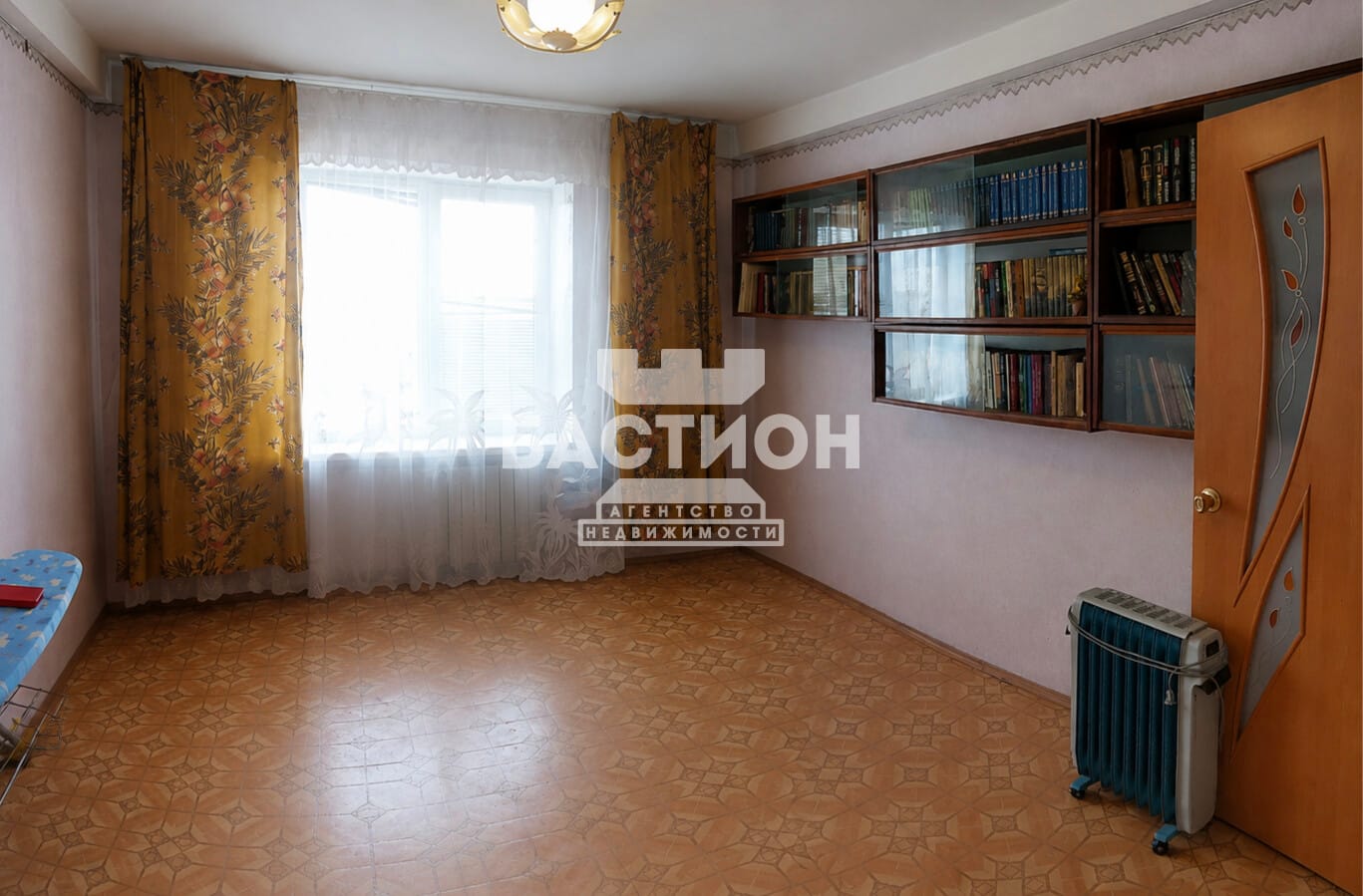 Продаётся трёхкомнатная квартира, 67,8 м²