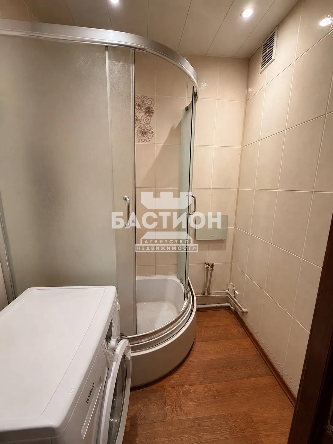 Продаётся трёхкомнатная квартира, 65,2 м²