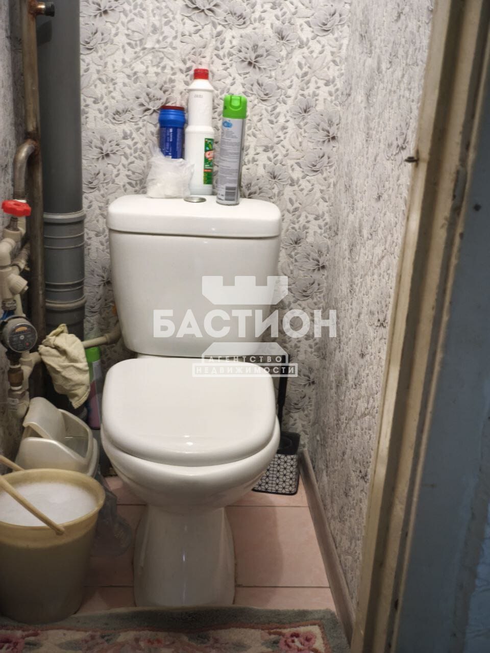 Продаётся трёхкомнатная квартира, 59,8 м²