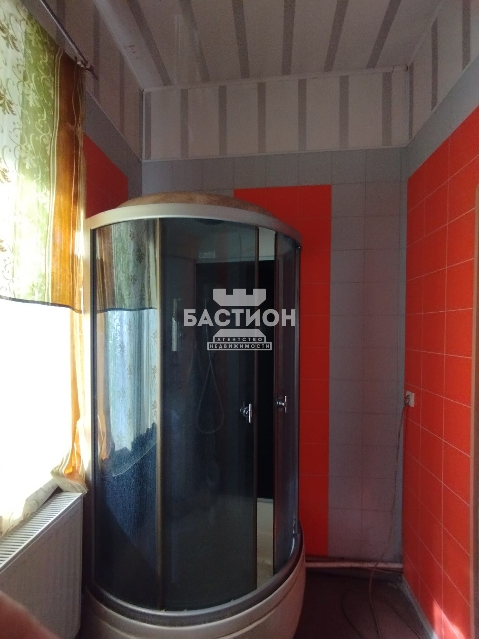 Продаётся дом, 300 м²