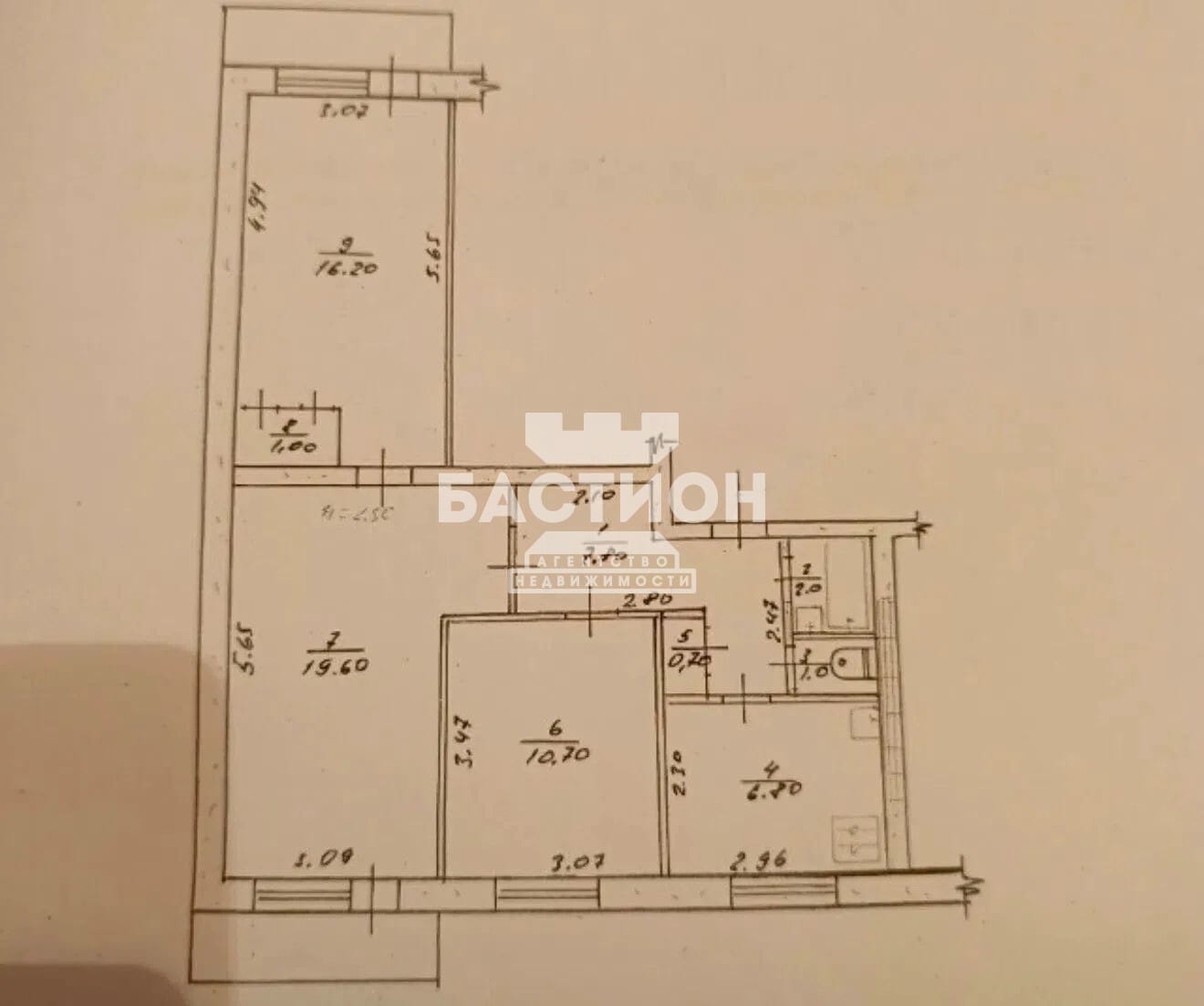 Продаётся трёхкомнатная квартира, 64,8 м²