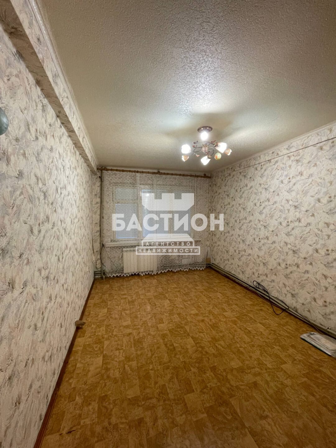 Продаётся трёхкомнатная квартира, 53,3 м²