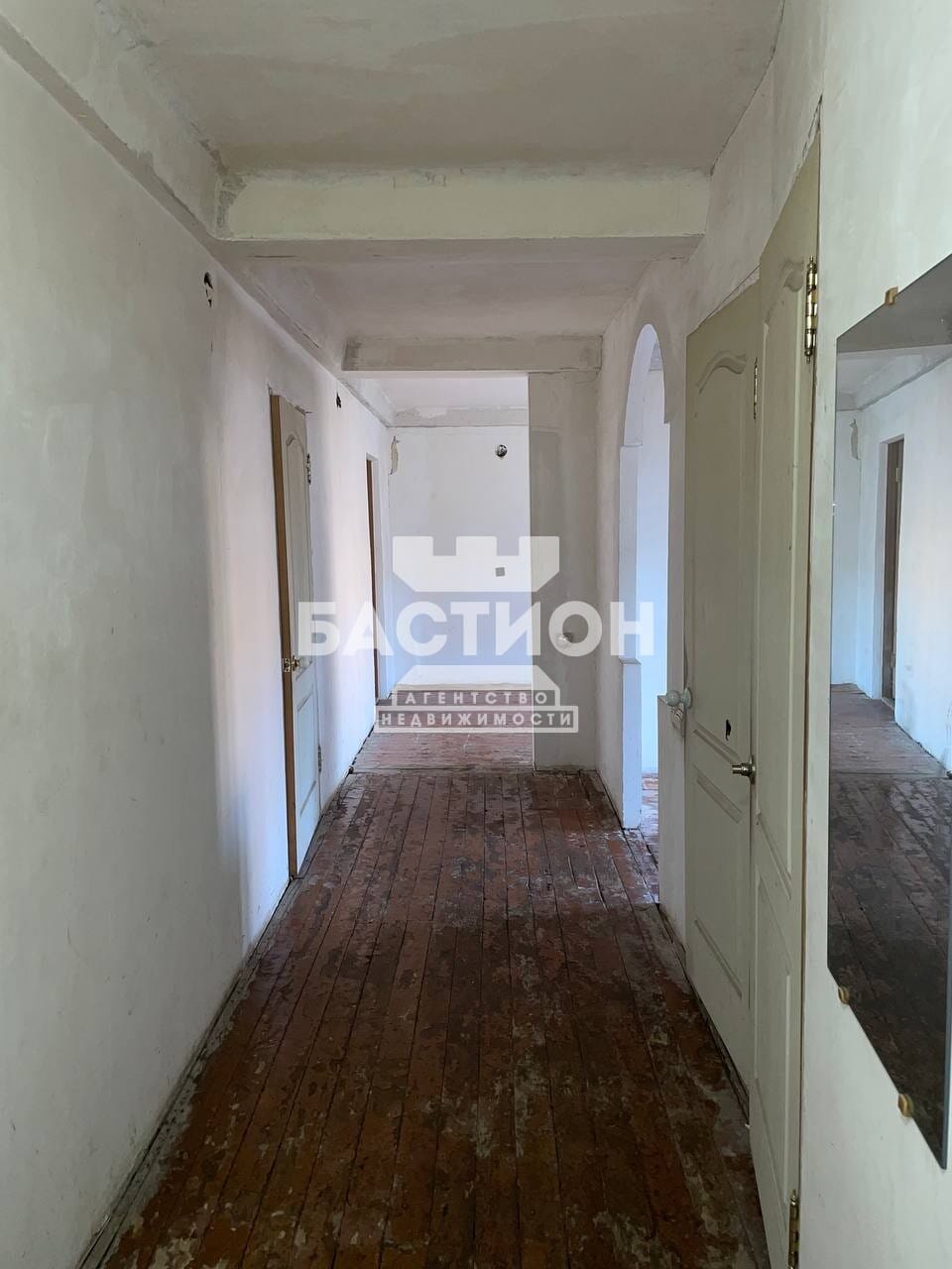 Продаётся четырёхкомнатная квартира, 66 м²