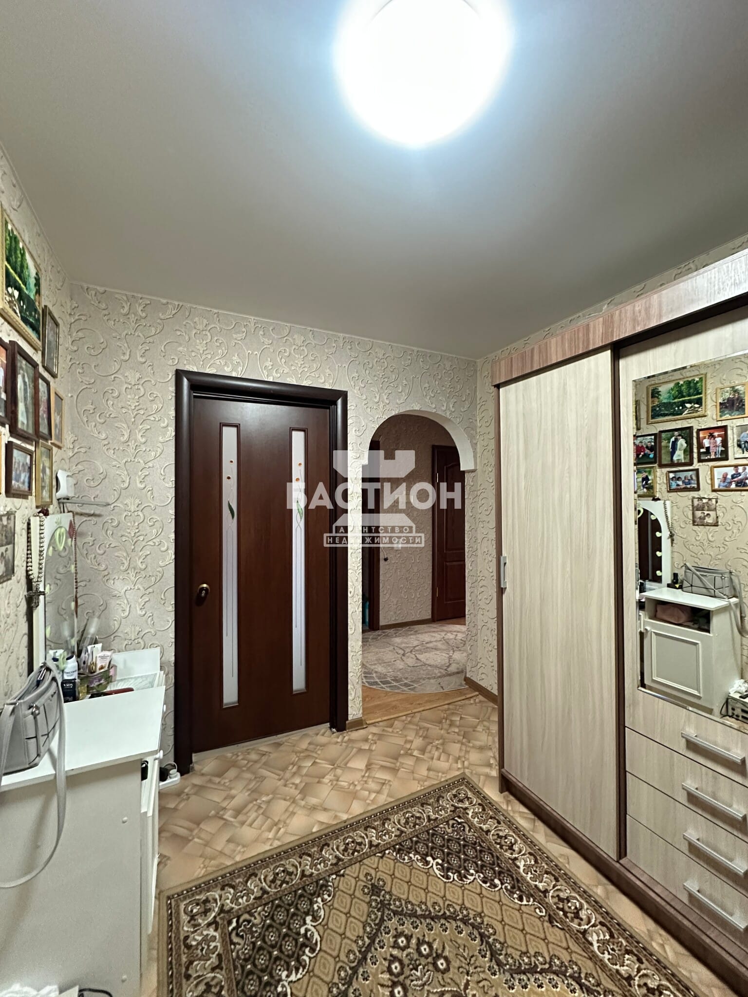 Продаётся трёхкомнатная квартира, 62,4 м²